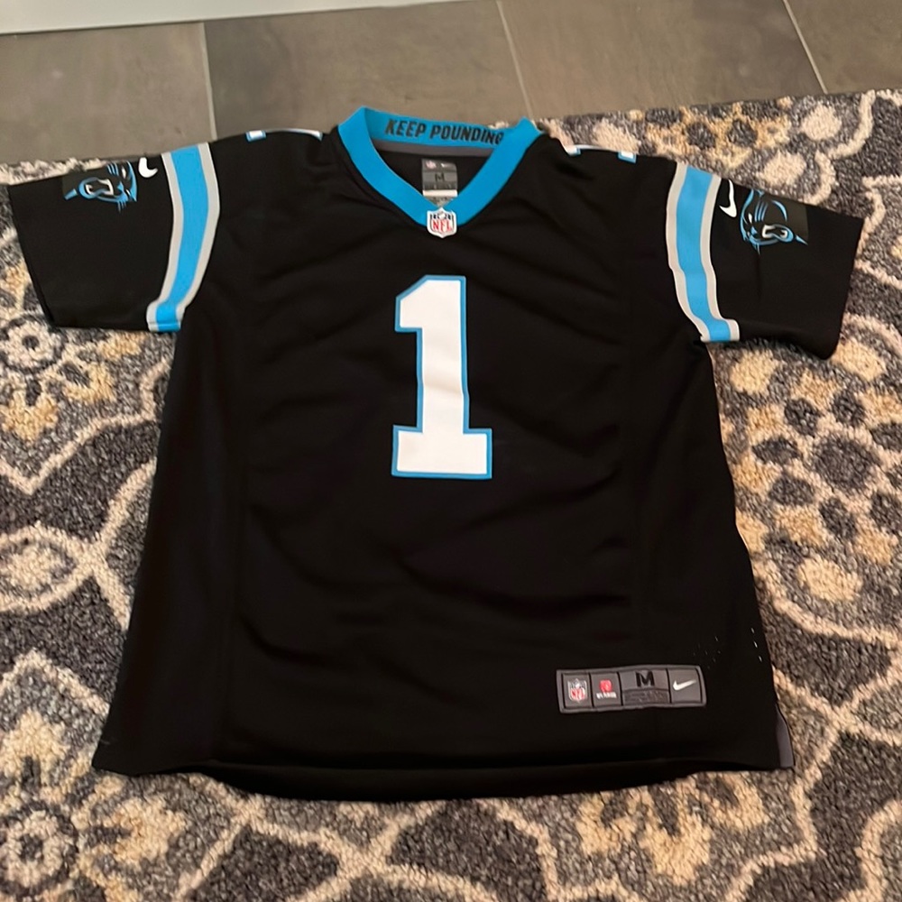 Carolina Panthers jersey size kids M